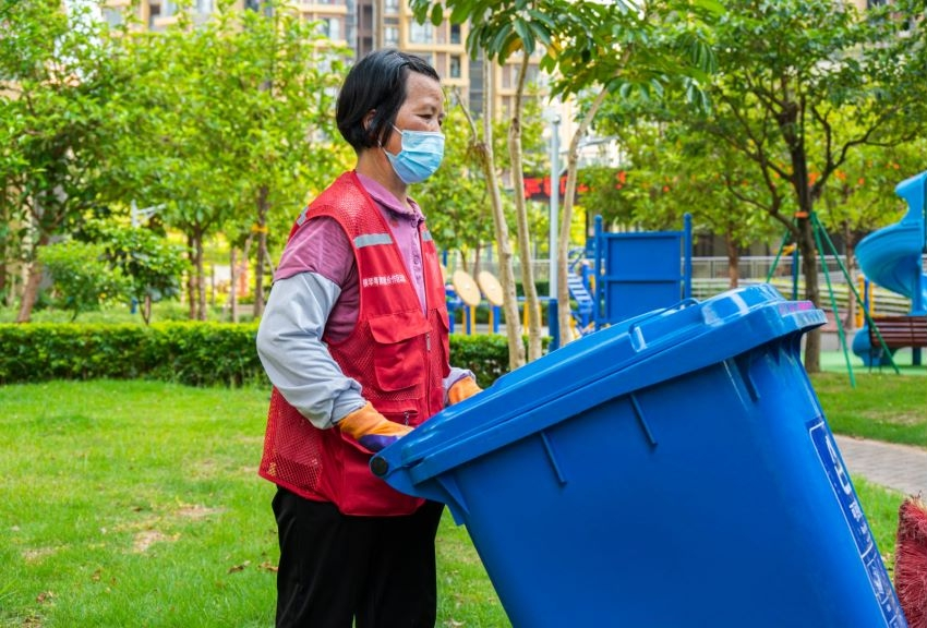 垃圾分类督导员进校园.png