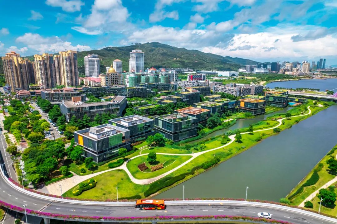 民生融合从“便利”走向“归属”,让澳门居民的“新桃花源”更具吸引力。