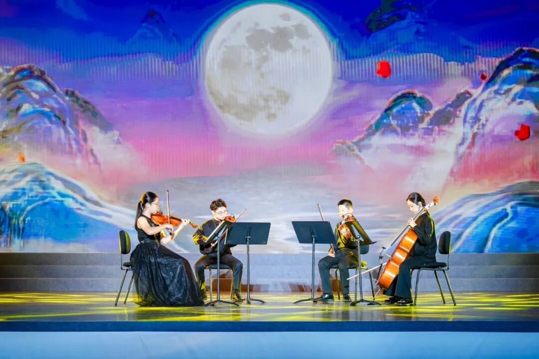 undefined 琴韵横琴.jpg